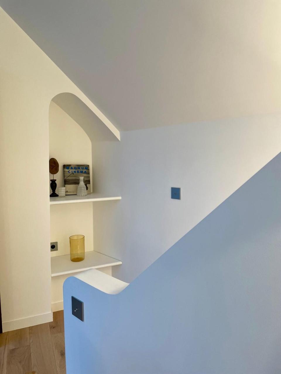 New : Atelier Artiste Montmartre Apartment Paris Luaran gambar